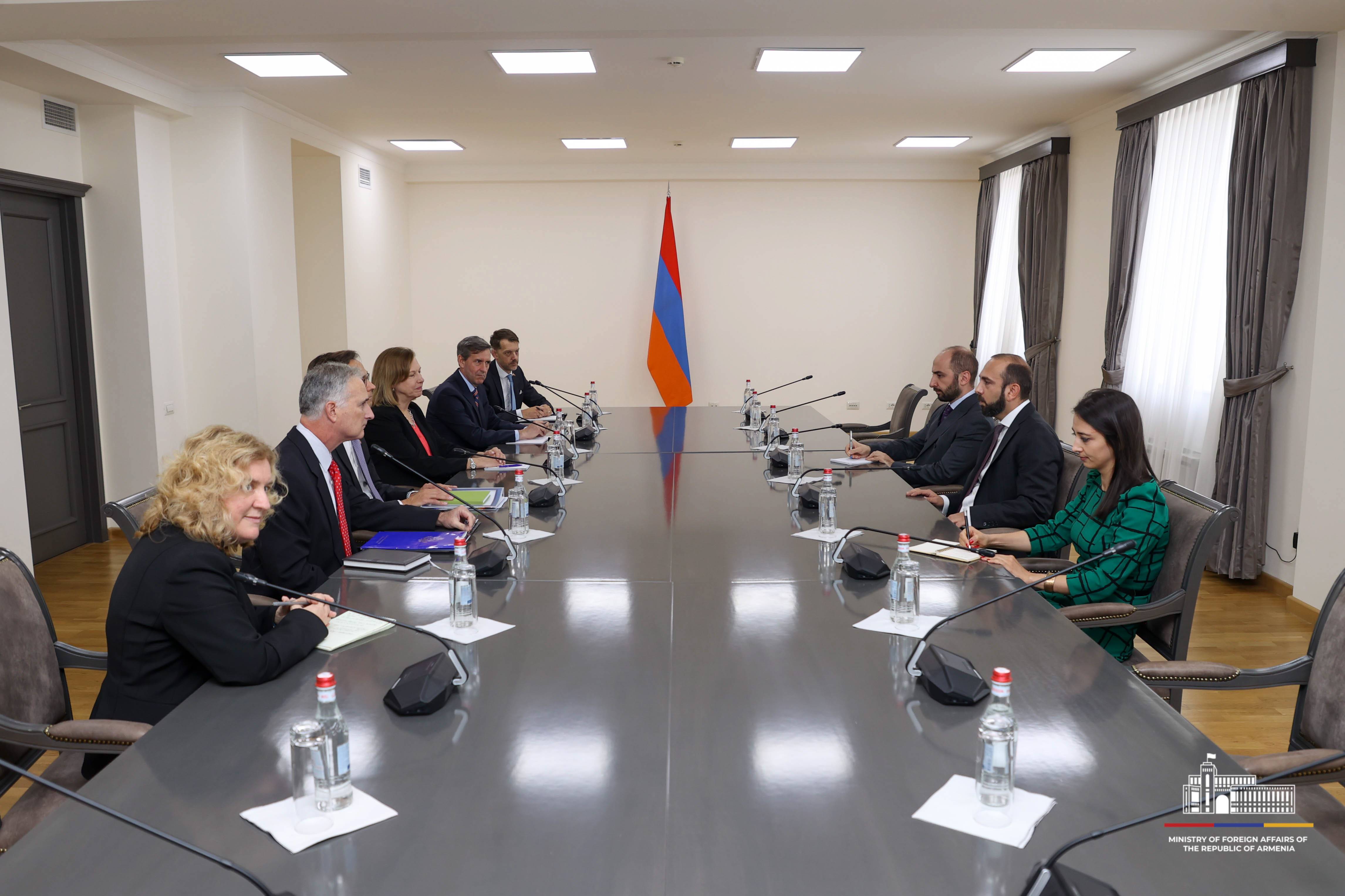 Մեր երկրների միջև հարաբերությունները վերջին շրջանում զարգանում են ինտենսիվ դինամիկայով. Միրզոյանը՝ ԱՄՆ պետքարտուղարի փոխտեղակալին