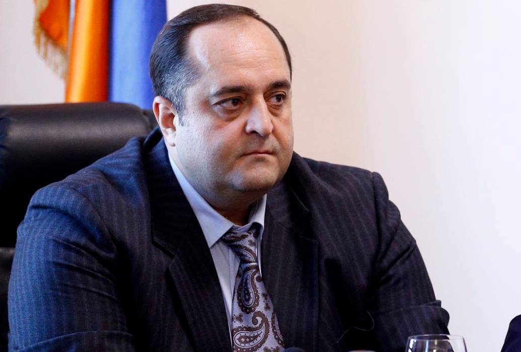 Առանց որևէ ավելորդ աժիոտաժի անհրաժեշտ է հայտարարել արտակարգ դրություն. Նախկին նախարար