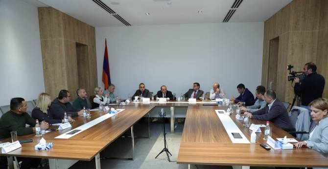 Նորաստեղծ վերլուծական ինստիտուտում քննարկել են իրանաադրբեջանական լարված հարաբերությունների թեման