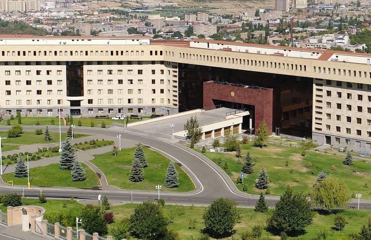 Распространенное министерством обороны Азербайджана сообщение является очередной дезинформацией: МО РА