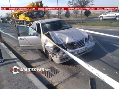 Ավտովթար Երևանում. բախվել են Mercedes-ները, կան վիրավորներ