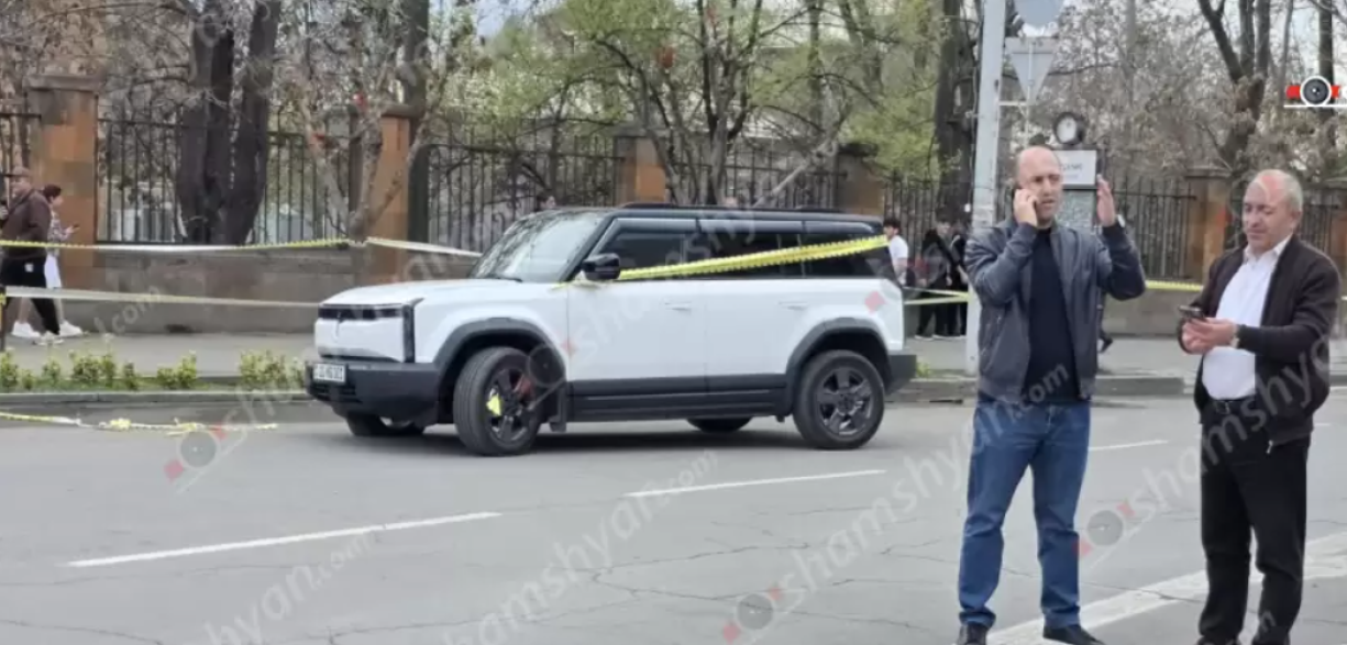 Էջմիածին քաղաքի գլխավոր հրապարակում կրակnցներ են հնչել