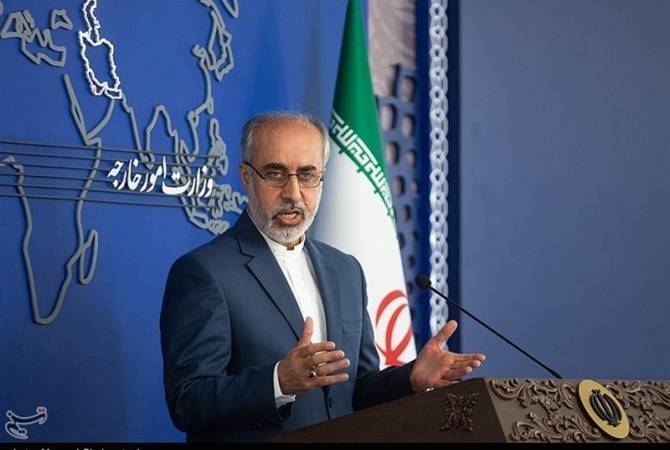 Иран поддерживает контакты с Арменией и Азербайджаном с целью снижения напряженности в регионе