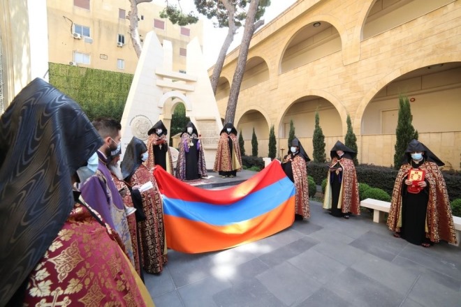 Անթիլիասի Մայրավանքի Սուրբ Գրիգոր Լուսավորիչ Տաճարում տեղի է ունեցել ՀՀ 29-րդ տարեդարձին նվիրված հանդիսավոր պատարագ