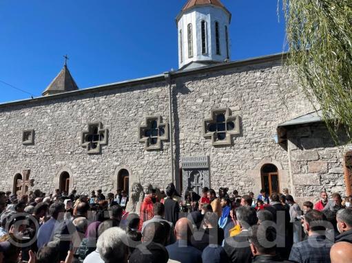 Խաչքար Ախալքալաքում՝ նվիրված 44-օրյա պատերազմի զոհերի հիշատակին