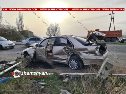 Կոտայքի մարզում Mercedes-ը շշերի գործարանի մոտ բախվել է կամրջի բետոնե հենապատին, այնուհետև՝ ծառին. կան վիրավորներ