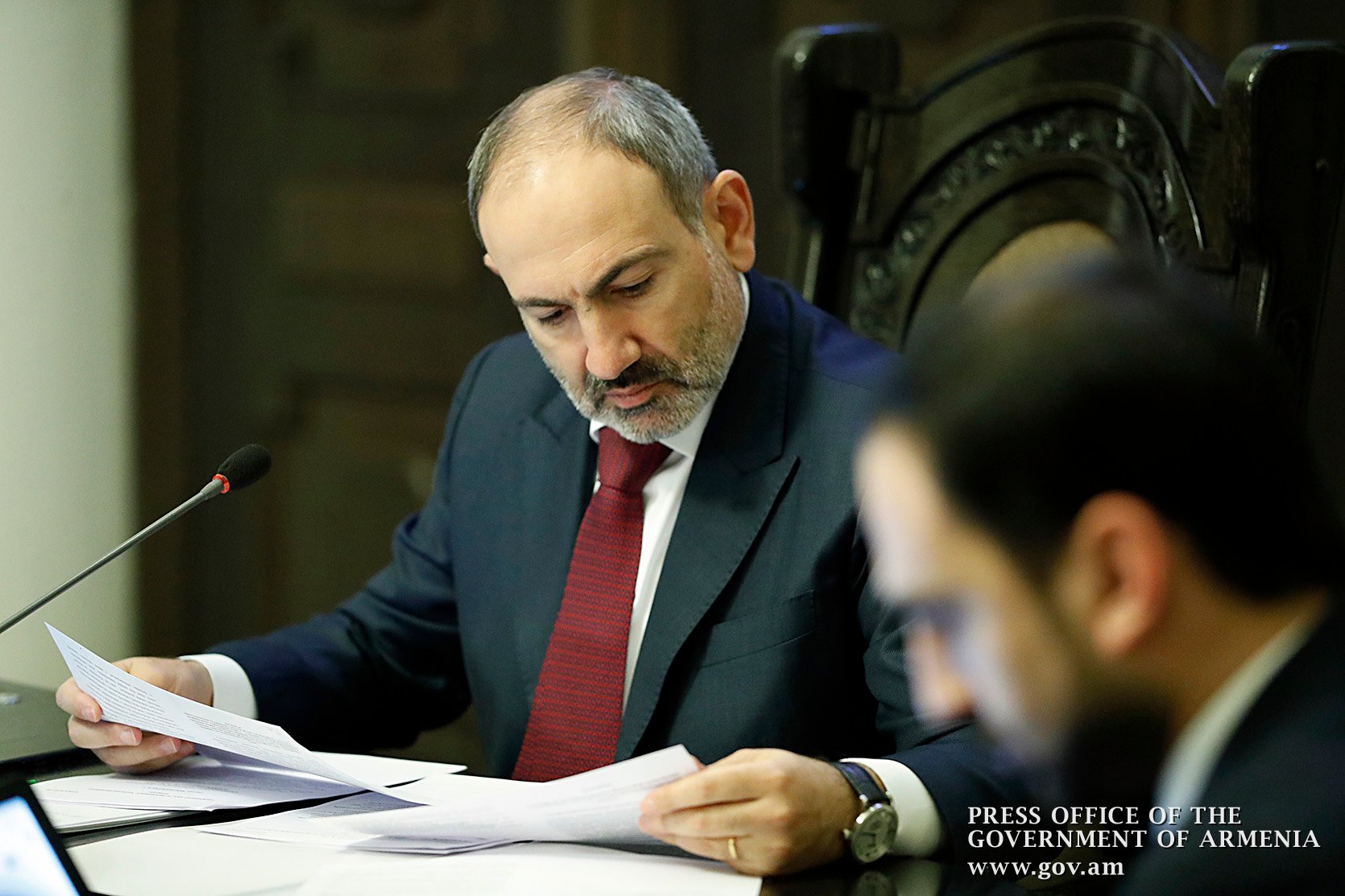 Նիկոլ Փաշինյանի որոշումներով պաշտոնյաները արձակուրդ են գնում
