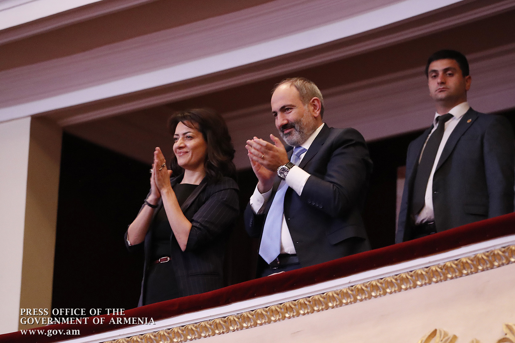 Վարչապետն Արամ Խաչատրյան հաերգասրահում է (տեսանյութ)