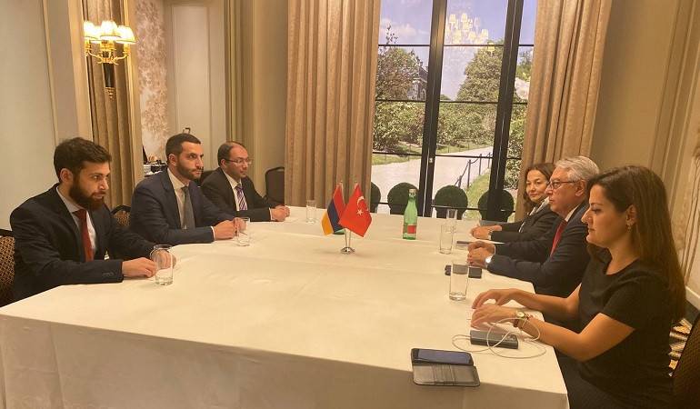 Четвертая встреча специальных представителей Армении и Турции