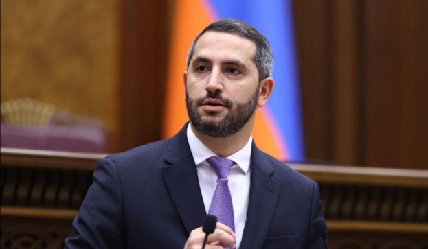 Եկեղեցում թող պաշտոնապես ամրագրեն, որ կուսակրոնությունը հանում են․ Ռուբեն Ռուբինյան