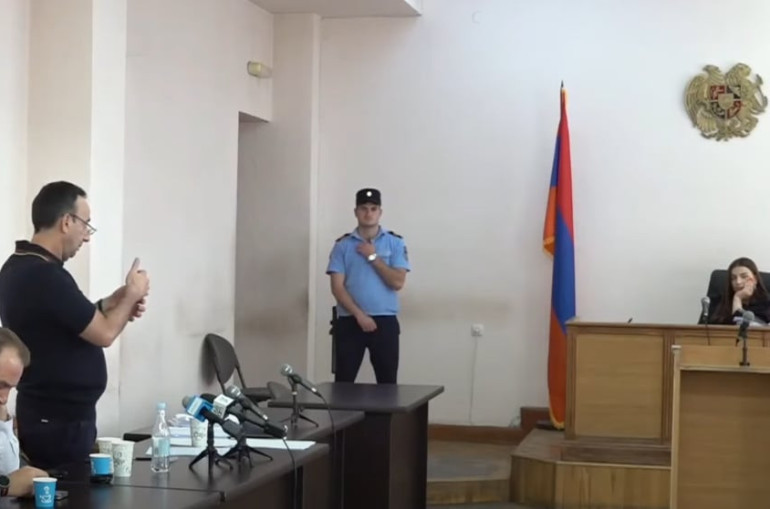 Հարգելի՛ դատարան, չփորձեք երկրորդ անգամ շոումեն ասել, և իմ ելույթը չփորձեք որակել․ Թովմասյանը՝ դատավորին