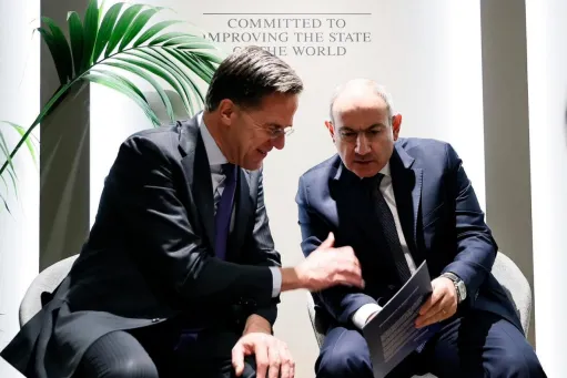 Փաշինյանը ՆԱՏՕ-ի գլխավոր քարտուղարին է ներկայացրել Ադրբեջանի հետ խաղաղության գործընթացի ընթացքը