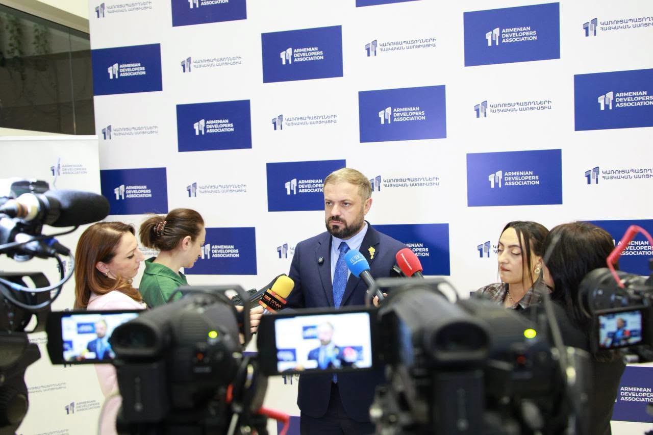 Պապոյանը մասնակցել է «Քաղաքաշինության ներկան և զարգացման հեռանկարները» խորագրով աշխատաժողովին