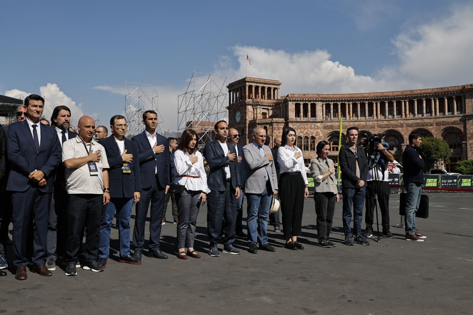 Նիկոլ Փաշինյանը մասնակցել է Tour of Armenia հեծանվավազքի մրցանակաբաշխությանը