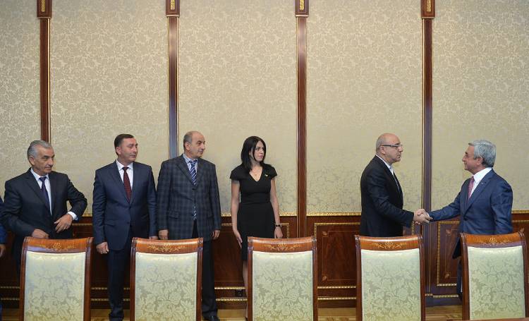 «Թունդ ընդդիմադիրներն» արևի տակ իրենց տեղն են փնտրում․ «Հրապարակ»