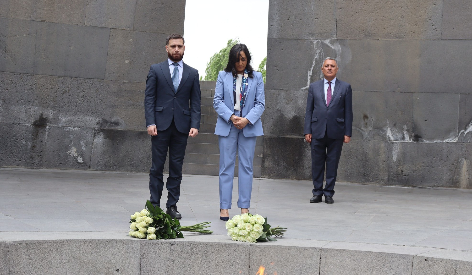 Կանադայի արտաքին գործերի նախարար Անիտա Անանդը այցելել է Ծիծեռնակաբերդի հուշահամալիր