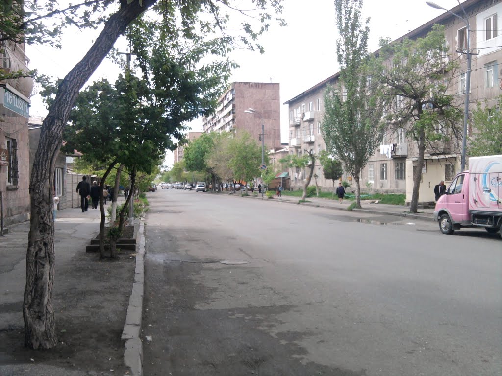 Երևանում ավտոտնակում «ПМН-2» տիպի հակահետևակային ական է հայտնաբերվել