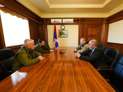 ԱՀ նախագահն ընդունել է Ղրիմի կամավորականների միության ղեկավար Արմեն Մարտոյանին