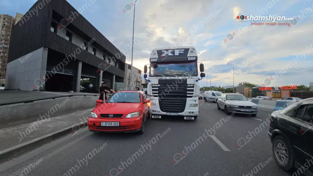 Երևանում պարեկները կանխեցին DAF բեռնատարի և Opel-ի վարորդի ձեռնամարտը․ վթարից հետո փոխադարձ հայհոյանքներ էին հնչեցնում