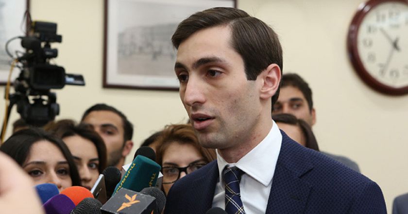 «Հրապարակ»․ Խաժակյանը «Լույս» դաշինքի մյուս անդամների համար պատասխանատվություն չի կրելու