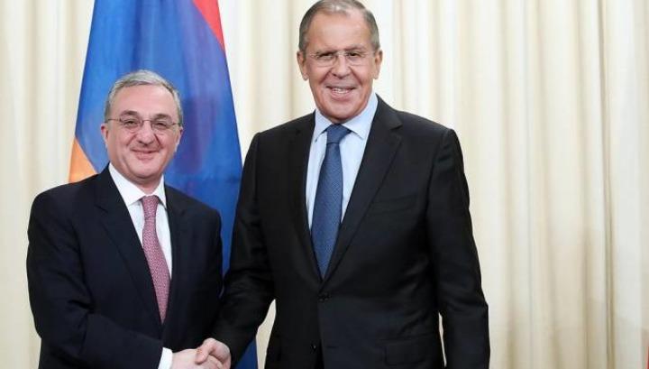 Состоялась встреча Зограба Мнацаканяна с Министром иностранных дел России Сергеем Лавровым