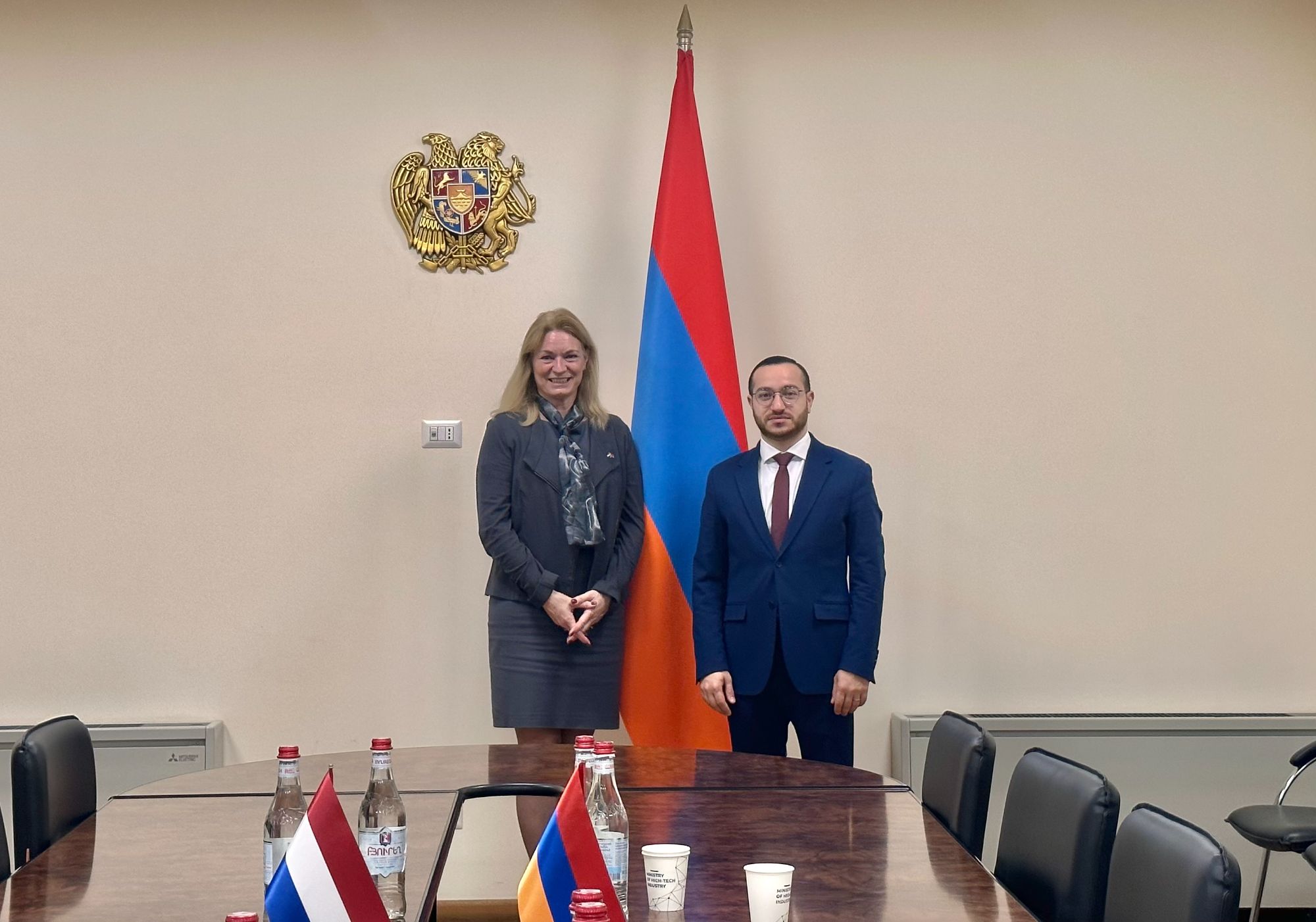 ԲՏԱ նախարարն ու ՀՀ-ում Նիդերլանդների դեսպանը քննարկել են նիդերլանդական ընկերությունների՝ հայաստանյան շուկա մուտք գործելու հնարավորությունները