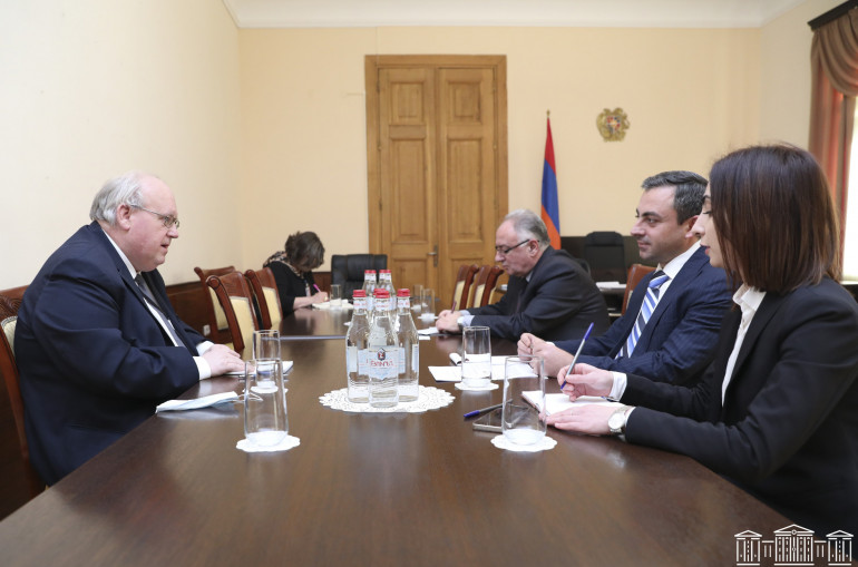 Իշխան Սաղաթելյանը հանդիպել է ՀՀ-ում Լեհաստանի դեսպանի հետ, անդրադարձ է եղել գերիների և Արցախի կարգավիճակի հարցերին