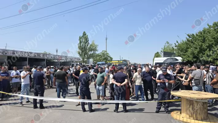 Լարված իրավիճակ՝ «Առինջ մոլ»-ում. աշխատակիցները պատրաստվում են դիմել կտրուկ գործողությունների