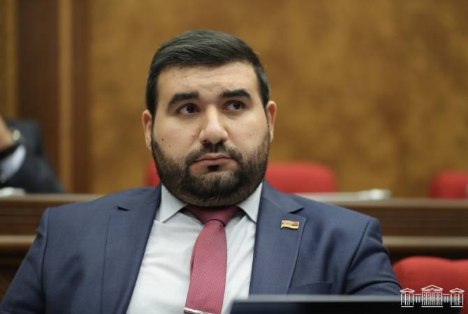 Իմ գնահատմամբ՝ դա ֆաշիզմի դասական դրսևորում է․ Ալեքսանյանի հարցը ՄԻՊ թեկնածուին