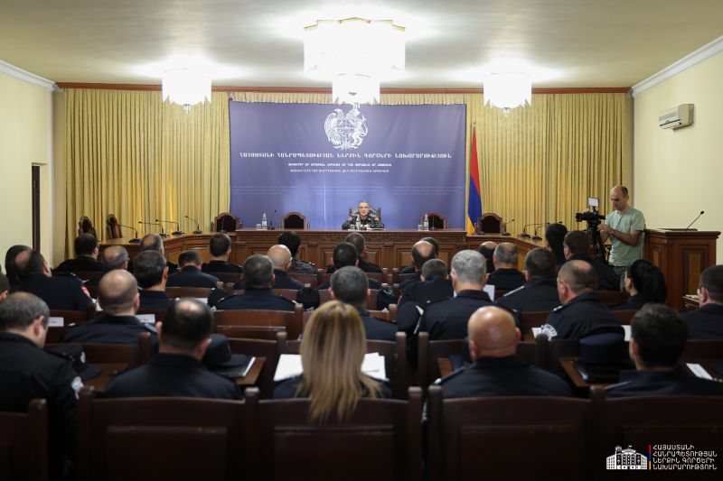 Աշխատանքային խորհրդակցություն՝ «Վերջին զանգի» ընթացքում հասարակական կարգի պահպանման ու անվտանգության ապահովման պատշաճ կազմակերպման նպատակով