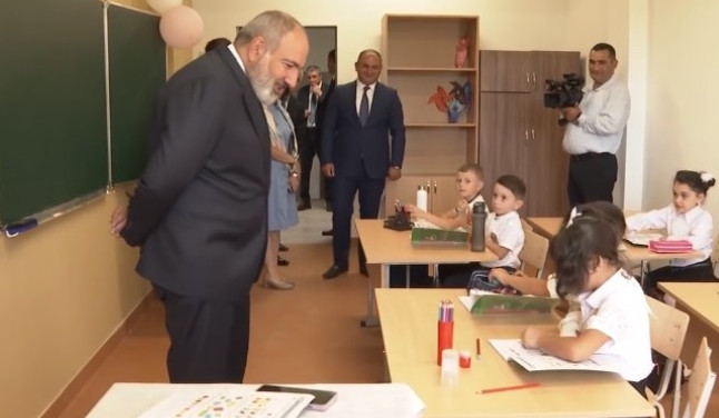 Դպրոցաշինության ոլորտում շինարարության որակի հետ կապված կոմպրոմիս չի լինելու. Վարչապետն այցելել է Կաթնաղբյուրի նորակառույց դպրոց