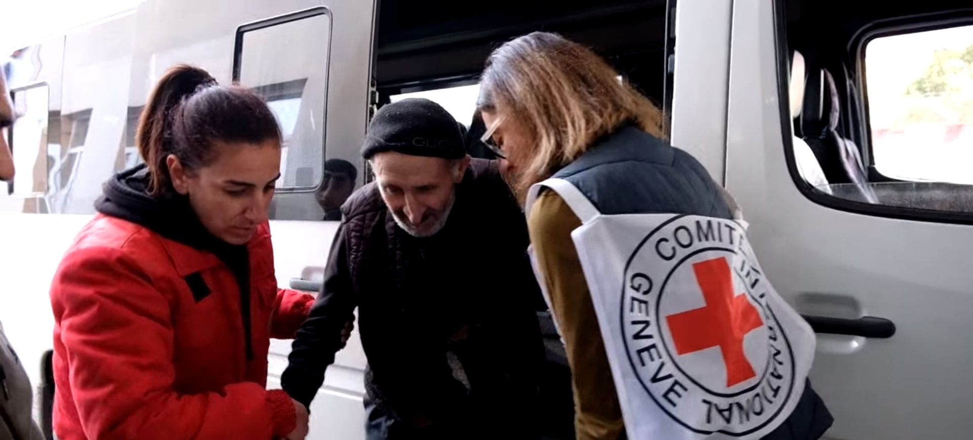 ԿԽՄԿ-ն շարունակում է օգնել Ղարաբաղում մնացող մարդկանց (տեսանյութ)
