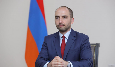 Երևանը «Հանուն ժողովրդավարության» գագաթնաժողովը դիտարկում է որպես Ադրբեջանին հակազդելու հնարավորություն. ԱԳՆ մամուլի քարտուղար