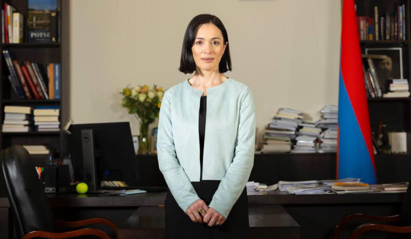 Իջե՛ք բակ, շփվեք ընկերների հետ, զբոսնեք, բակային խաղեր խաղացեք․ ԿԳՄՍ նախարարի առաջարկը սովորողներին