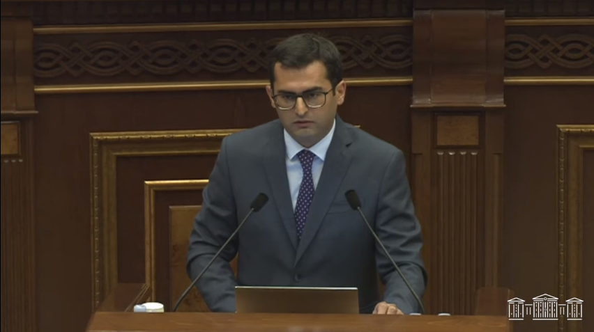 Ուրախ կլինեի, որ ՀՀ-ում ռազմարդյունաբերությունը, տեխնոլոգիաները, պաշտպանական ոլորտը ֆինանսավորվեին ավելի վաղ. Հակոբ Արշակյան