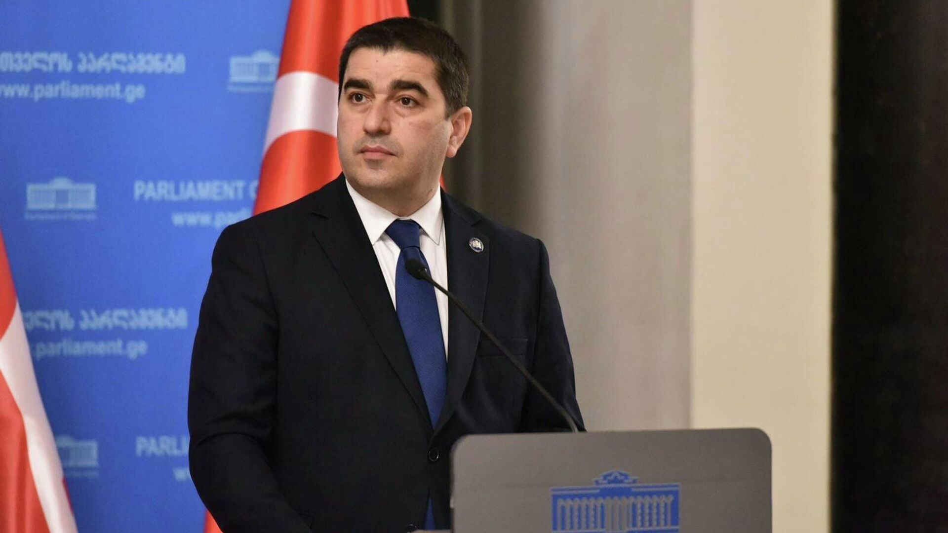 Մեկնարկում է Վրաստանի խորհրդարանի նախագահի պաշտոնական այցը Հայաստան