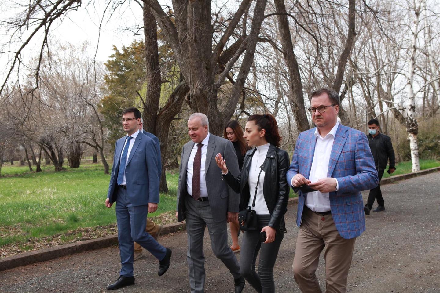 Посол РФ в Армении посетил Бюраканскую обсерваторию