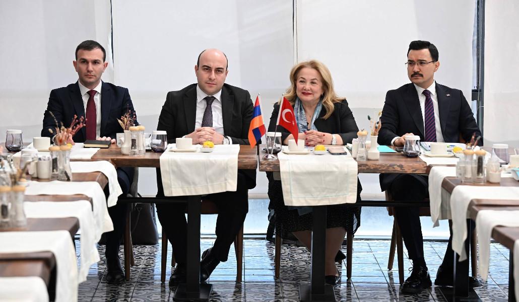 Կայացել է Գյումրի-Կարս երկաթգծի վերականգման և գործարկման` Հայաստանի և Թուրքիայի համատեղ աշխատանքային խմբի հանդիպումը