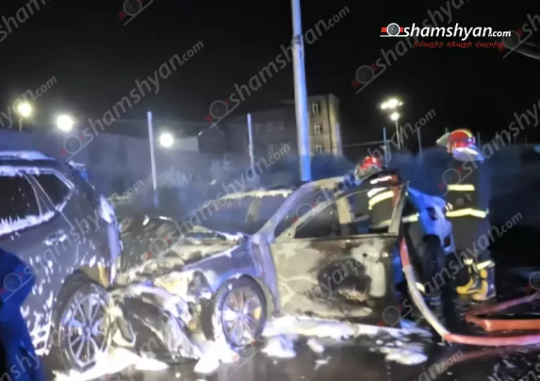 Պայթյnւն, խոշոր հրդեհ և ավտովթար՝ Երևանում․ «Toyota»-ն Գործարանային մետրոյի մոտ բախվել է կայանված «Nissan»-ին․ կա 3 տուժած