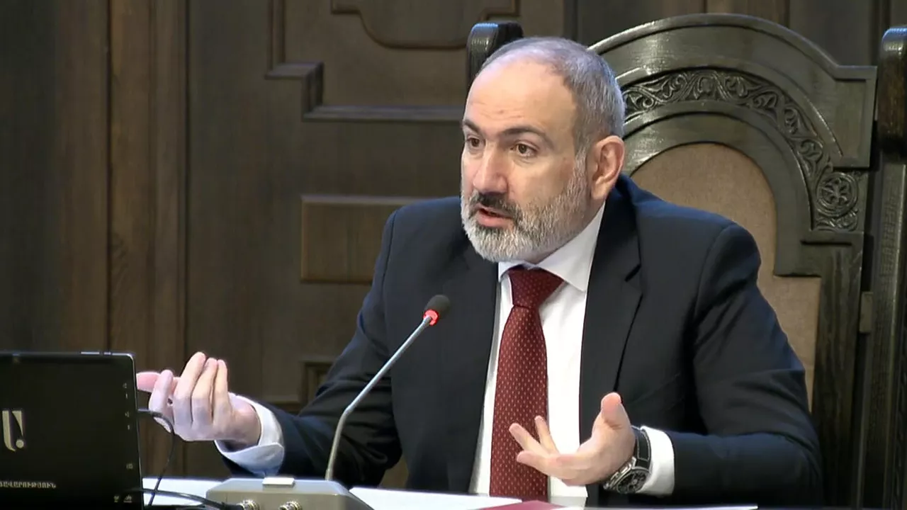 Առնվազն տարօրինակ է որոշ բարեկամ երկրների լռությունը. Փաշինյանը` Լաչինի իրավիճակի մասին