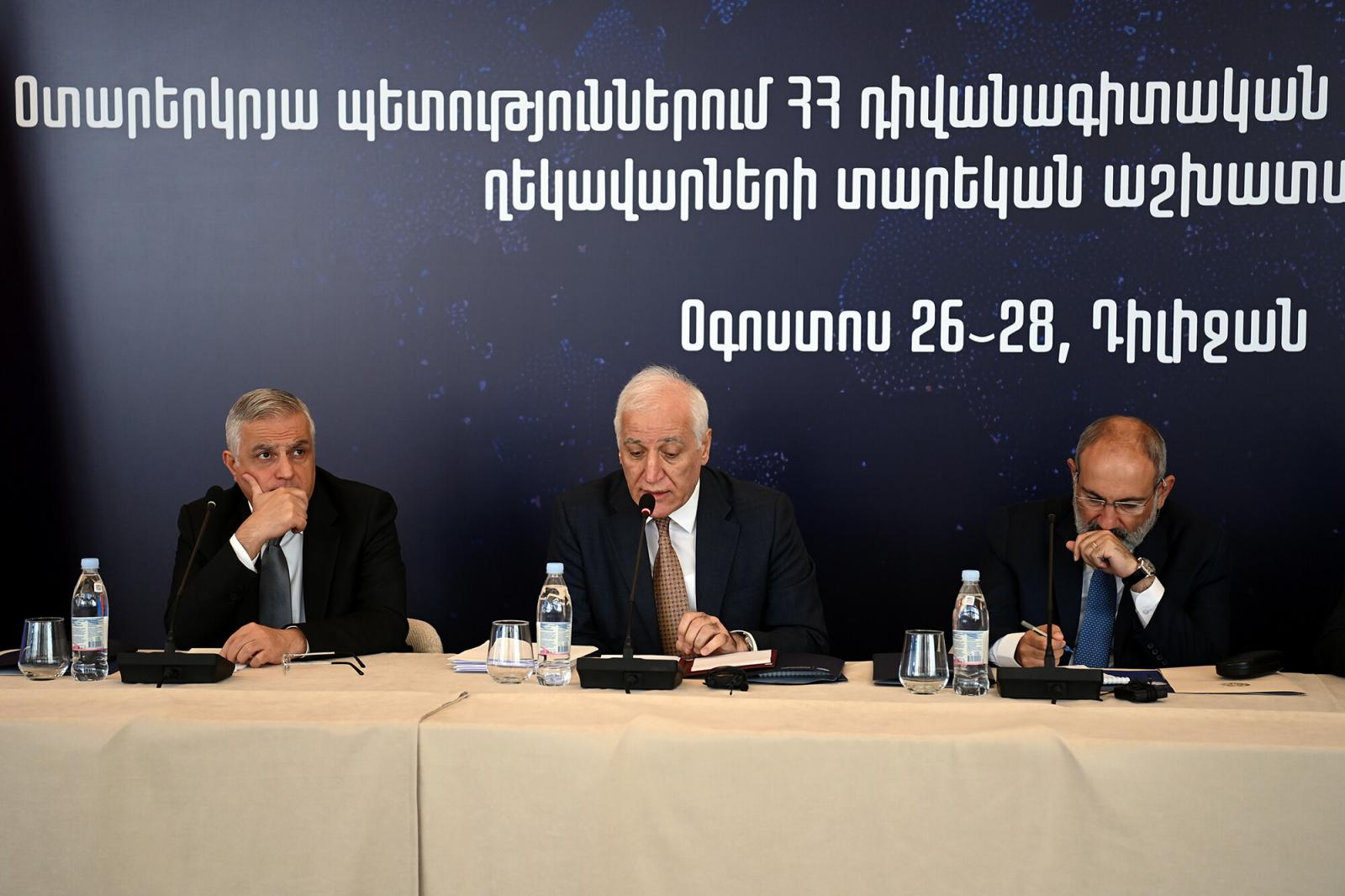 Դեսպանատների առկայությունը տարբեր մայրաքաղաքներում նպաստում է միջազգային գործընկերների հետ համագործակցության ամրապնդմանը. ՀՀ նախագահ