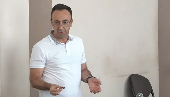 Հրայր Թովմասյանի գործով դատական նիստը շարունակվում է․ պաշտպանը հանդես է գալիս ճառով (ուղիղ)