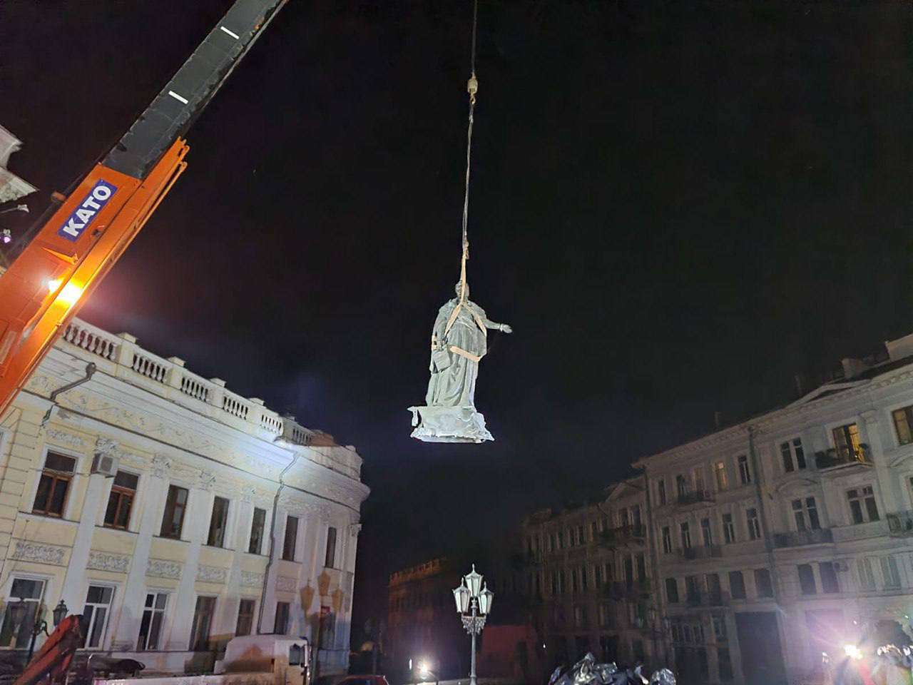 Օդեսայում ապամոնտաժել են Եկատերինա II-ի հուշարձանը