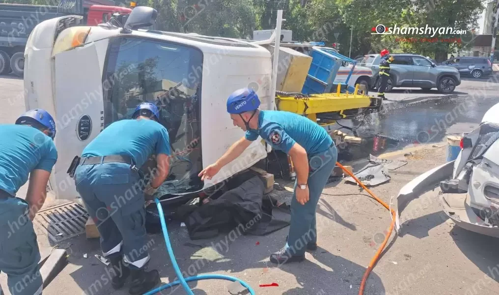 Գայի պողոտայում բախվել են Kia-ն և Hongqi-ն. Kia-ն կողաշրջվել է, վարորդը՝ մահացել