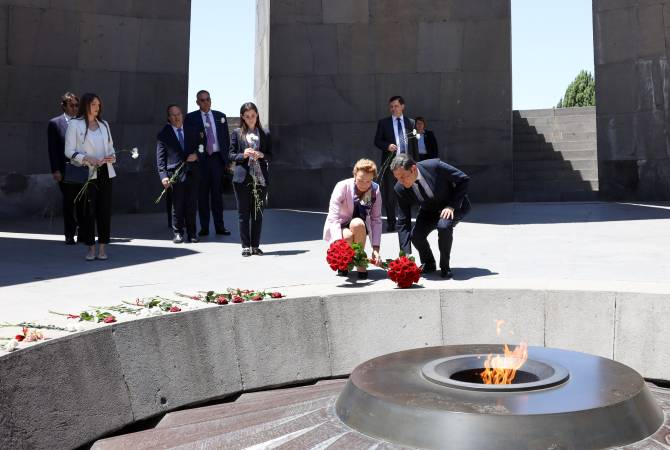 Генеральный секретарь СЕ воздала дань уважения памяти жертв Геноцида армян