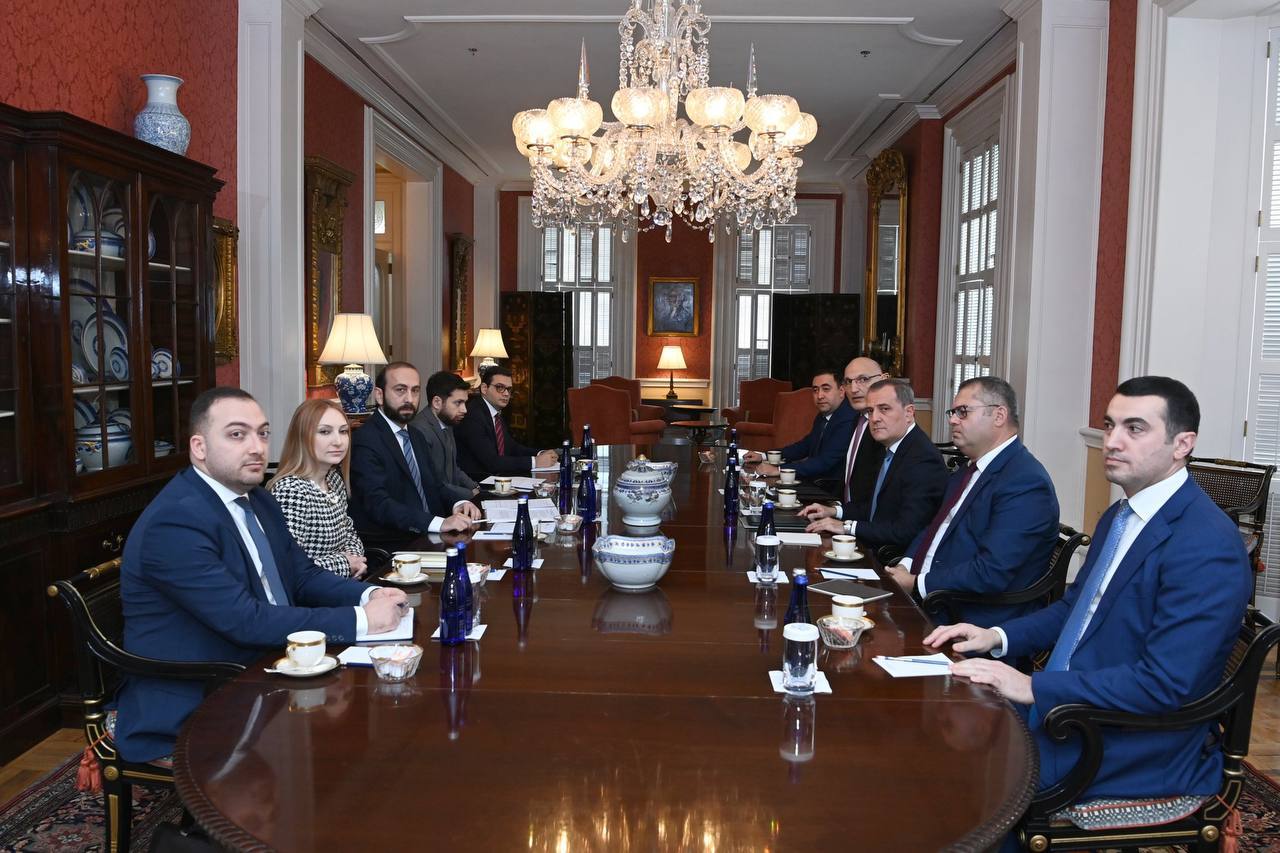 Մեկնարկել է Հայաստանի և Ադրբեջանի արտգործնախարարների հանդիպումը