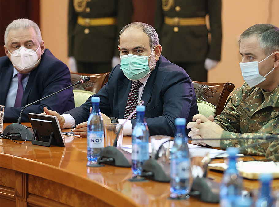Пашинян заявил о нормализации отношений с военными