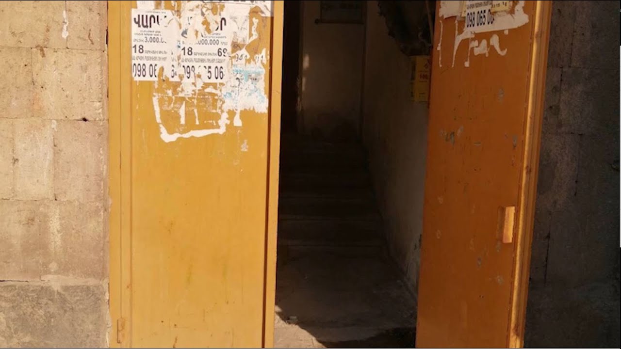 Փորձել էր շքամուտքում կողոպտել կնոջը, բայց բռնվել էր․ Արմավիրի ոստիկանների բացահայտումը (տեսանյութ)