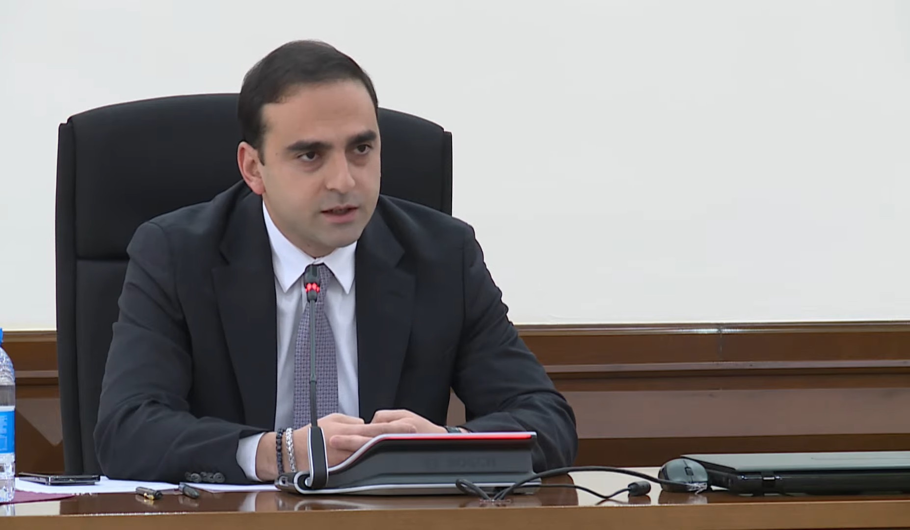 Միայն բիրտ ուժը չէ, որ կարող է գործադրվել սադրանքների դեպքում. Ավինյանը՝ Նոր Նորք վարչական շրջանի միջադեպի մասին