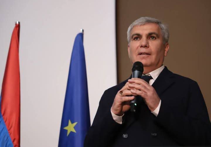 Պաշտոններից հրաժարվելու դեպքում անգամ՝ հավատարիմ կմնանք կոալիցիոն հուշագրին և մայրաքաղաքը չենք տա ռուսահպատակներին. Արամ Սարգսյան